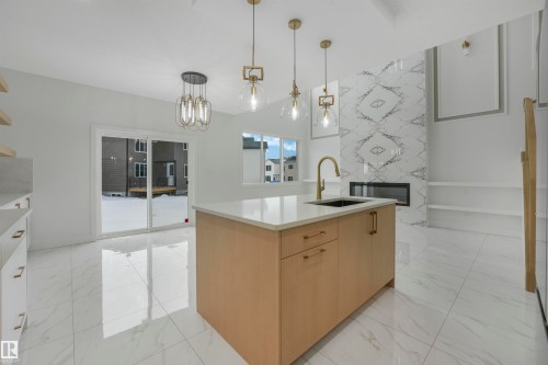 3505 44 Avenue, Beaumont, AB - Indoor Photo Showing Kitchen