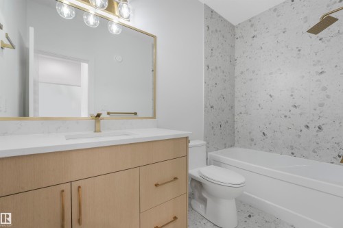 3505 44 Avenue, Beaumont, AB - Indoor Photo Showing Bathroom