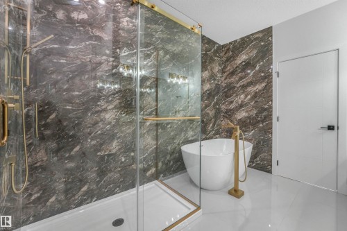 3505 44 Avenue, Beaumont, AB - Indoor Photo Showing Bathroom