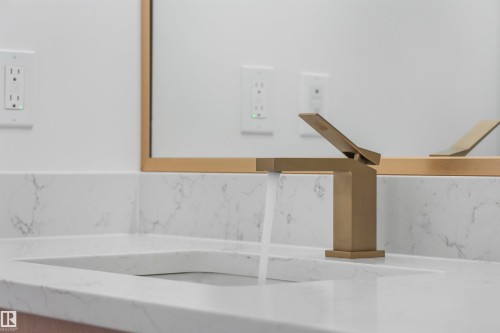 3505 44 Avenue, Beaumont, AB - Indoor Photo Showing Bathroom