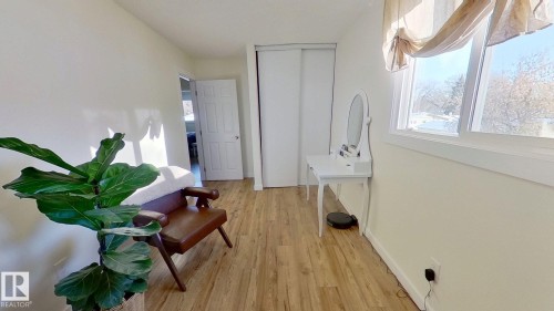11935 57 Street, Edmonton, AB - Indoor Photo Showing Other Room