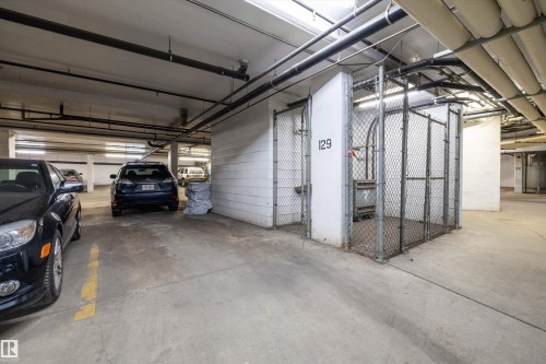 403 622 Mcallister Loop, Edmonton, AB - Indoor Photo Showing Garage
