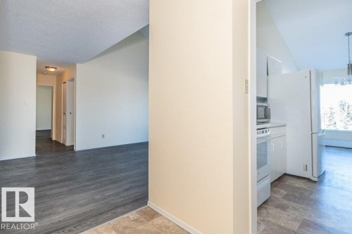 433 4404 122 Street, Edmonton, AB - Indoor