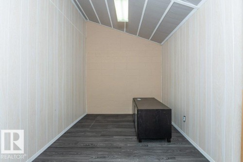 433 4404 122 Street, Edmonton, AB - Indoor Photo Showing Other Room