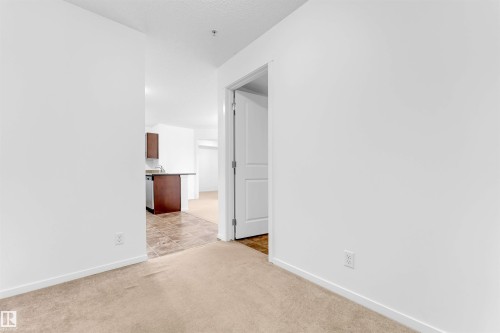 316 3211 James Mowatt Trail, Edmonton, AB - Indoor Photo Showing Other Room