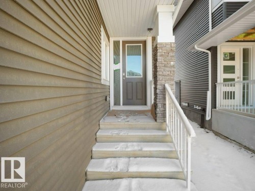 3310 Chickadee Dr, Edmonton, AB - Outdoor With Exterior