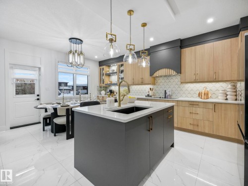 3512 44 Avenue, Beaumont, AB - Indoor Photo Showing Kitchen With Upgraded Kitchen