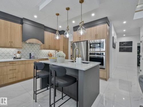 3512 44 Avenue, Beaumont, AB - Indoor Photo Showing Kitchen With Upgraded Kitchen