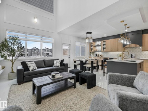 3512 44 Avenue, Beaumont, AB - Indoor Photo Showing Living Room