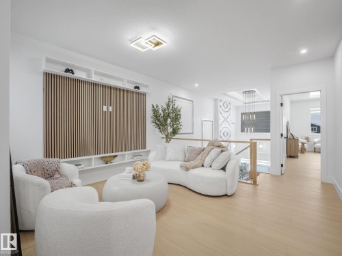 3512 44 Avenue, Beaumont, AB - Indoor Photo Showing Living Room
