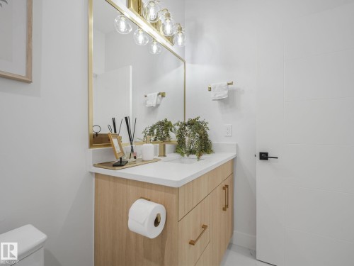 3512 44 Avenue, Beaumont, AB - Indoor Photo Showing Bathroom
