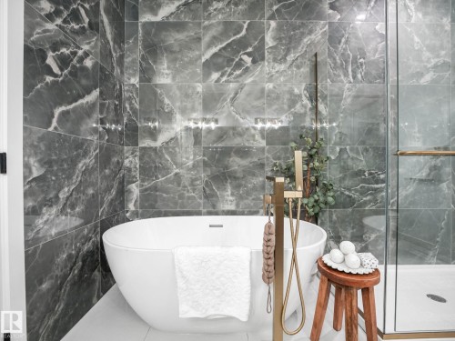 3512 44 Avenue, Beaumont, AB - Indoor Photo Showing Bathroom