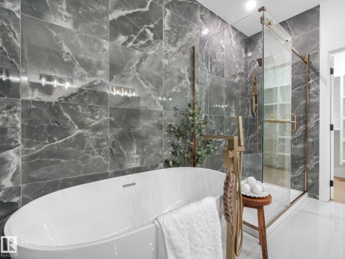 3512 44 Avenue, Beaumont, AB - Indoor Photo Showing Bathroom