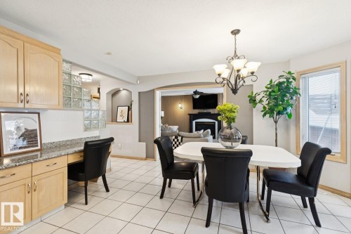 8617 158A Avenue, Edmonton, AB - Indoor Photo Showing Dining Room