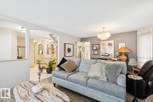 8617 158A Avenue, Edmonton, AB - Indoor Photo Showing Living Room