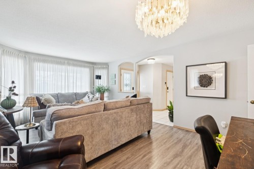 8617 158A Avenue, Edmonton, AB - Indoor Photo Showing Living Room