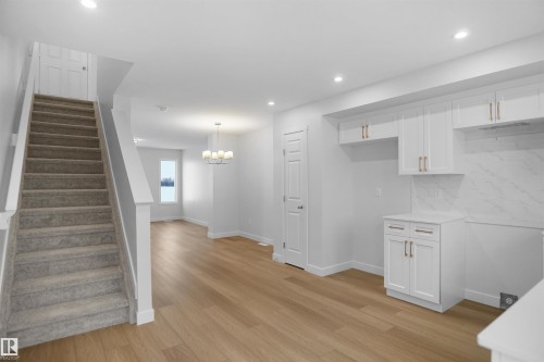 21225 131A Avenue, Edmonton, AB - Indoor Photo Showing Other Room