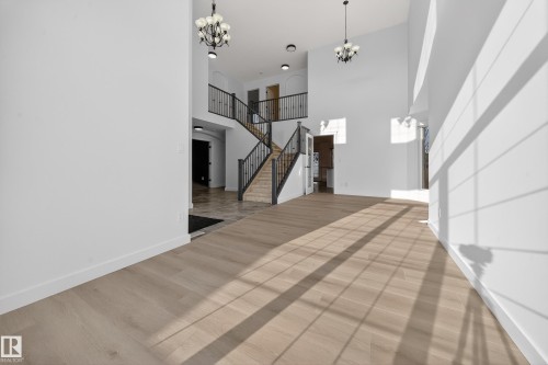 10916 175 Avenue, Edmonton, AB - Indoor Photo Showing Other Room