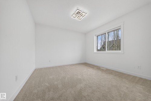 10916 175 Avenue, Edmonton, AB - Indoor Photo Showing Other Room
