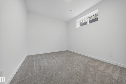10916 175 Avenue, Edmonton, AB - Indoor Photo Showing Other Room