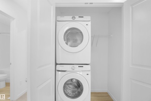 1277 Keswick Drive, Edmonton, AB - Indoor Photo Showing Laundry Room