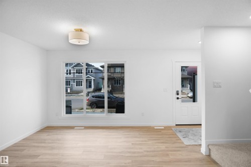 1277 Keswick Drive, Edmonton, AB - Indoor Photo Showing Other Room