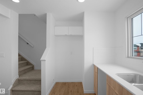 27 531 Merlin Landing, Edmonton, AB - Indoor