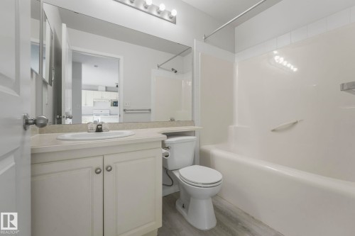109 16221 95 Street, Edmonton, AB - Indoor Photo Showing Bathroom