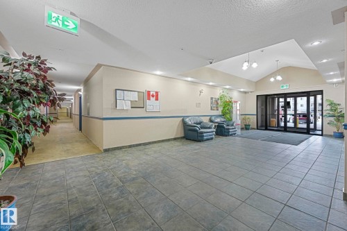 109 16221 95 Street, Edmonton, AB - Indoor Photo Showing Other Room