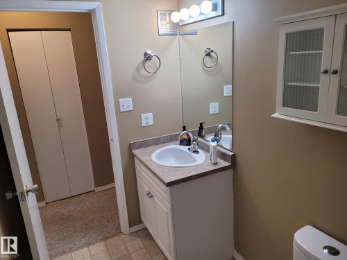 304A 2908 116A Avenue, Edmonton, AB - Indoor Photo Showing Bathroom