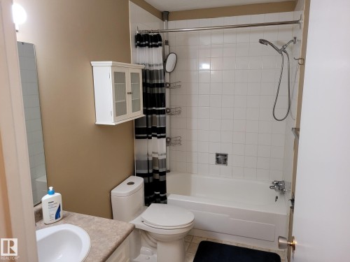 304A 2908 116A Avenue, Edmonton, AB - Indoor Photo Showing Bathroom