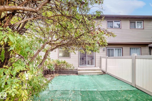 1189 Hooke Road, Edmonton, AB - Outdoor