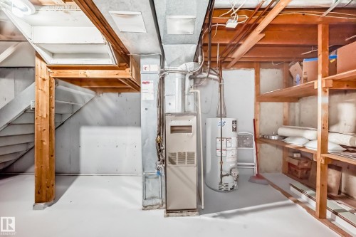 1189 Hooke Road, Edmonton, AB - Indoor Photo Showing Basement