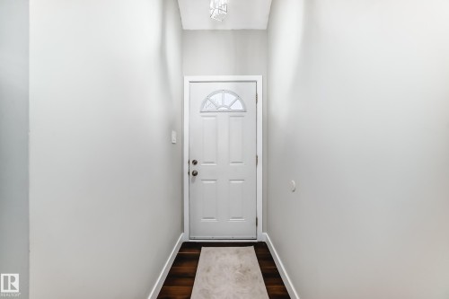 1189 Hooke Road, Edmonton, AB - Indoor Photo Showing Other Room