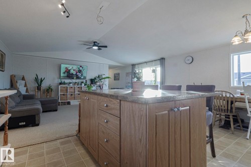 4000 Aspen Way, Leduc, AB - Indoor
