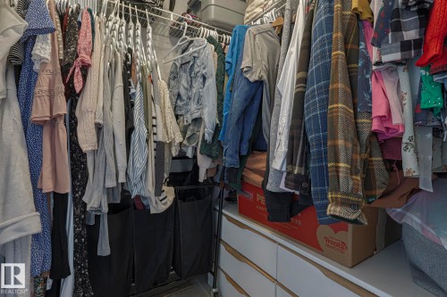 4000 Aspen Way, Leduc, AB - Indoor With Storage