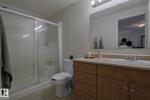 4000 Aspen Way, Leduc, AB - Indoor Photo Showing Bathroom