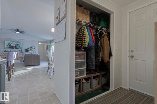 4000 Aspen Way, Leduc, AB - Indoor Photo Showing Other Room