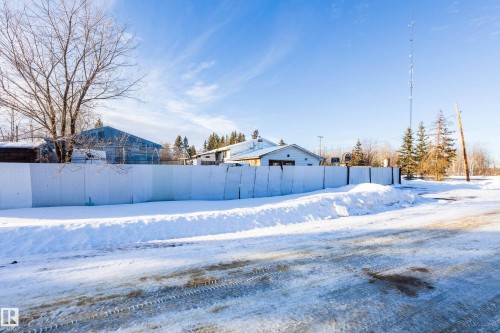 8 Fourth Street, Duffield, AB - Outdoor