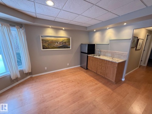 223 Ormsby Road East, Edmonton, AB - Indoor Photo Showing Other Room