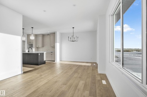 2126 Muckleplum Crescent, Edmonton, AB - Indoor Photo Showing Other Room