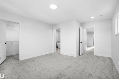 2126 Muckleplum Crescent, Edmonton, AB - Indoor Photo Showing Other Room