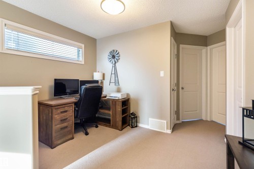 112 Kirpatrick Way, Leduc, AB - Indoor Photo Showing Office