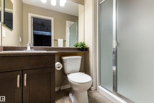 112 Kirpatrick Way, Leduc, AB - Indoor Photo Showing Bathroom