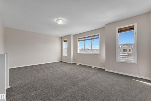 1739 61 Street, Edmonton, AB - Indoor Photo Showing Other Room