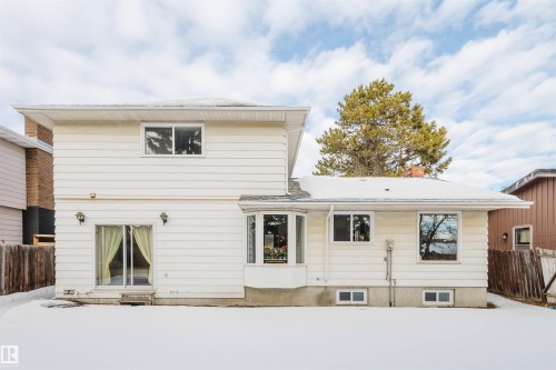 View of snow covered rear of property - 10423 35 Avenue, Edmonton, AB - Outdoor