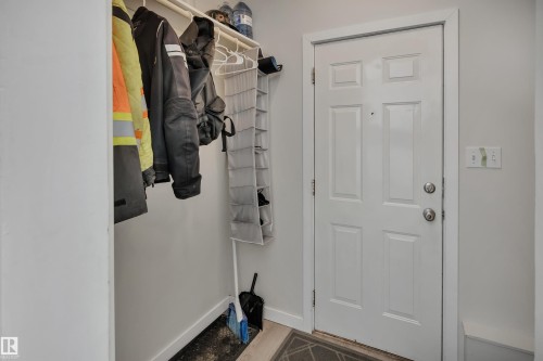 4805 48 Avenue, Wetaskiwin, AB - Indoor