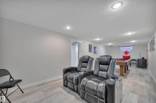 4805 48 Avenue, Wetaskiwin, AB - Indoor Photo Showing Other Room