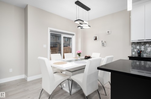 23 Hunter Place, Spruce Grove, AB - Indoor Photo Showing Dining Room