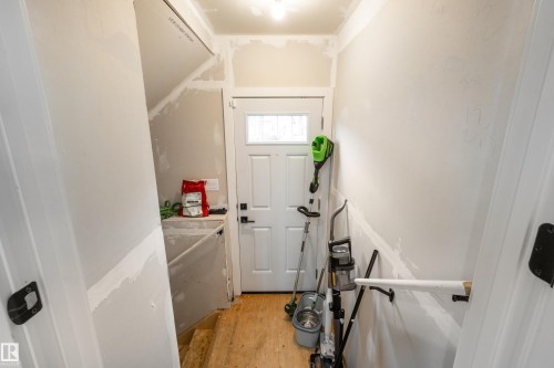 23 Hunter Place, Spruce Grove, AB - Indoor Photo Showing Other Room